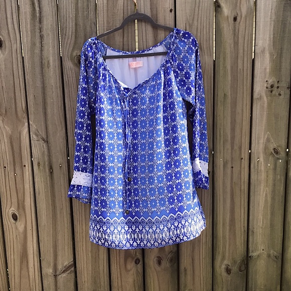 Love Lucy Dresses & Skirts - Love Lucy Blue/White Dress - Size Small